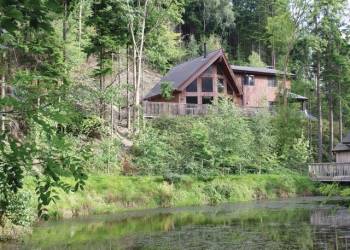 Niagra Lodge